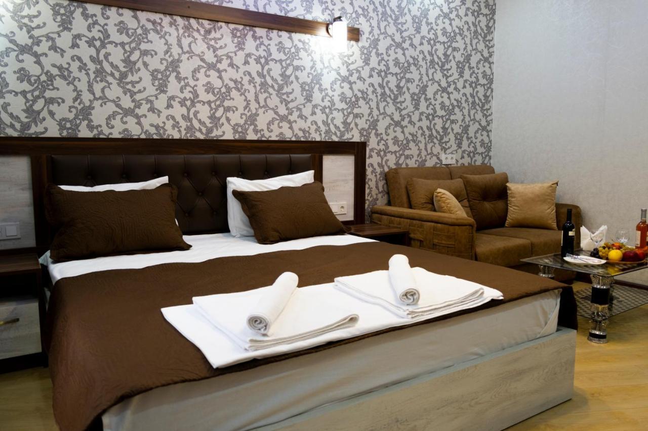 Emeg Hotel And Restaurant باتومي المظهر الخارجي الصورة