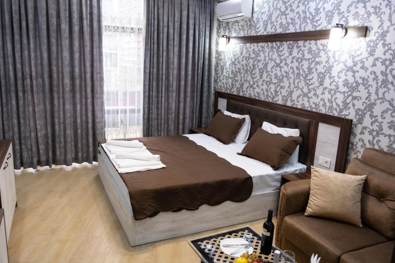 Emeg Hotel And Restaurant باتومي المظهر الخارجي الصورة