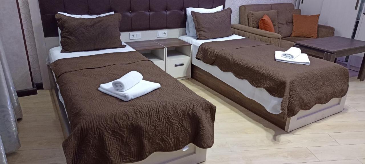 Emeg Hotel And Restaurant باتومي المظهر الخارجي الصورة