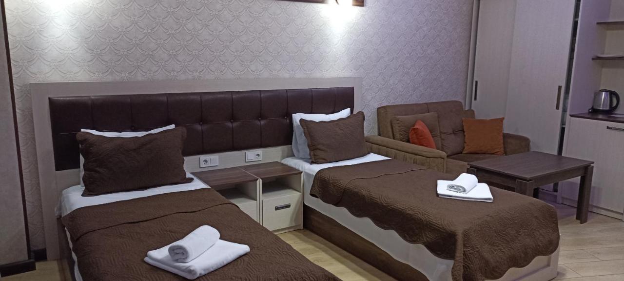 Emeg Hotel And Restaurant باتومي المظهر الخارجي الصورة