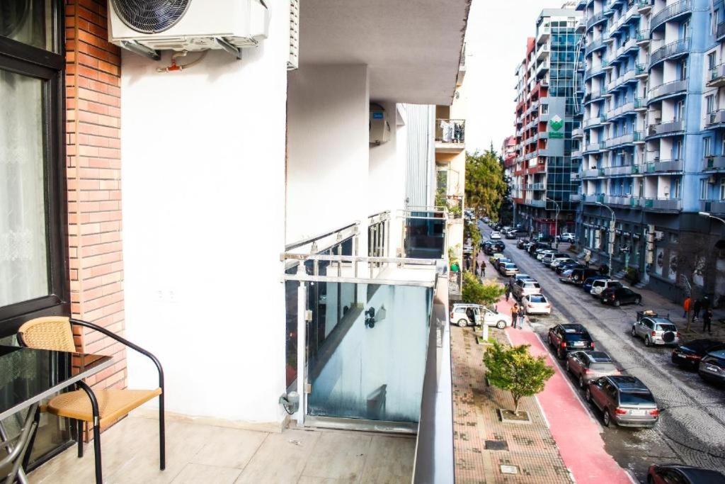 Emeg Hotel And Restaurant باتومي المظهر الخارجي الصورة